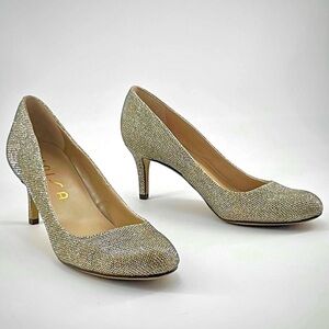 Unisa Metallic Sliver Prom Spring Formal New Years Dress Slip On Pumps Heals